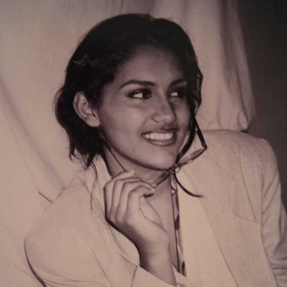 Meet your Posher, Araceli - Picture 1 of 1